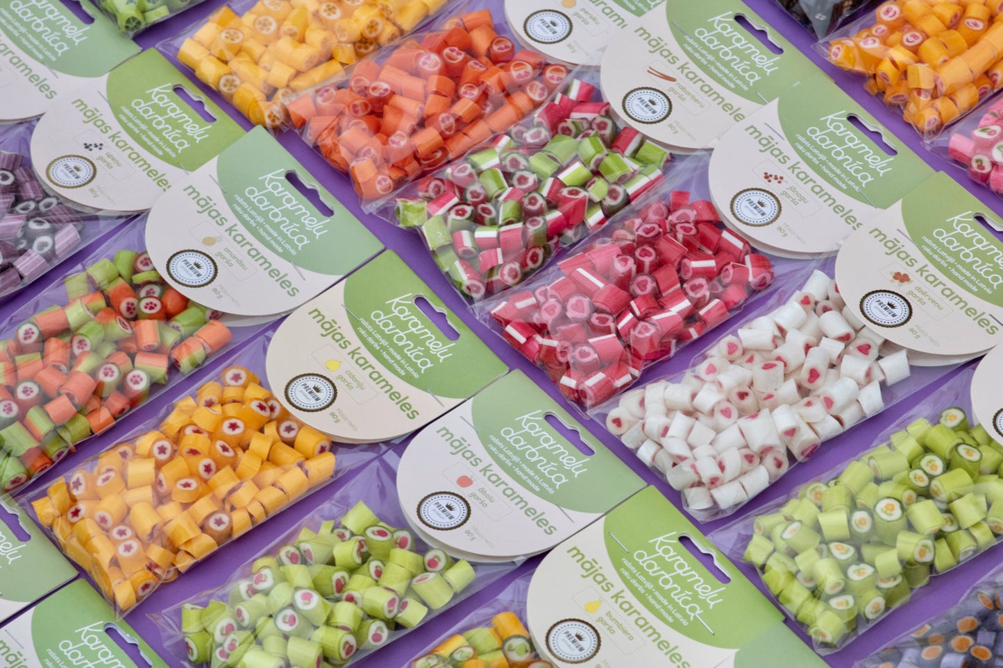 DIZAINA SVĒTKU KARAMELES 90G - Karameļu darbnīca