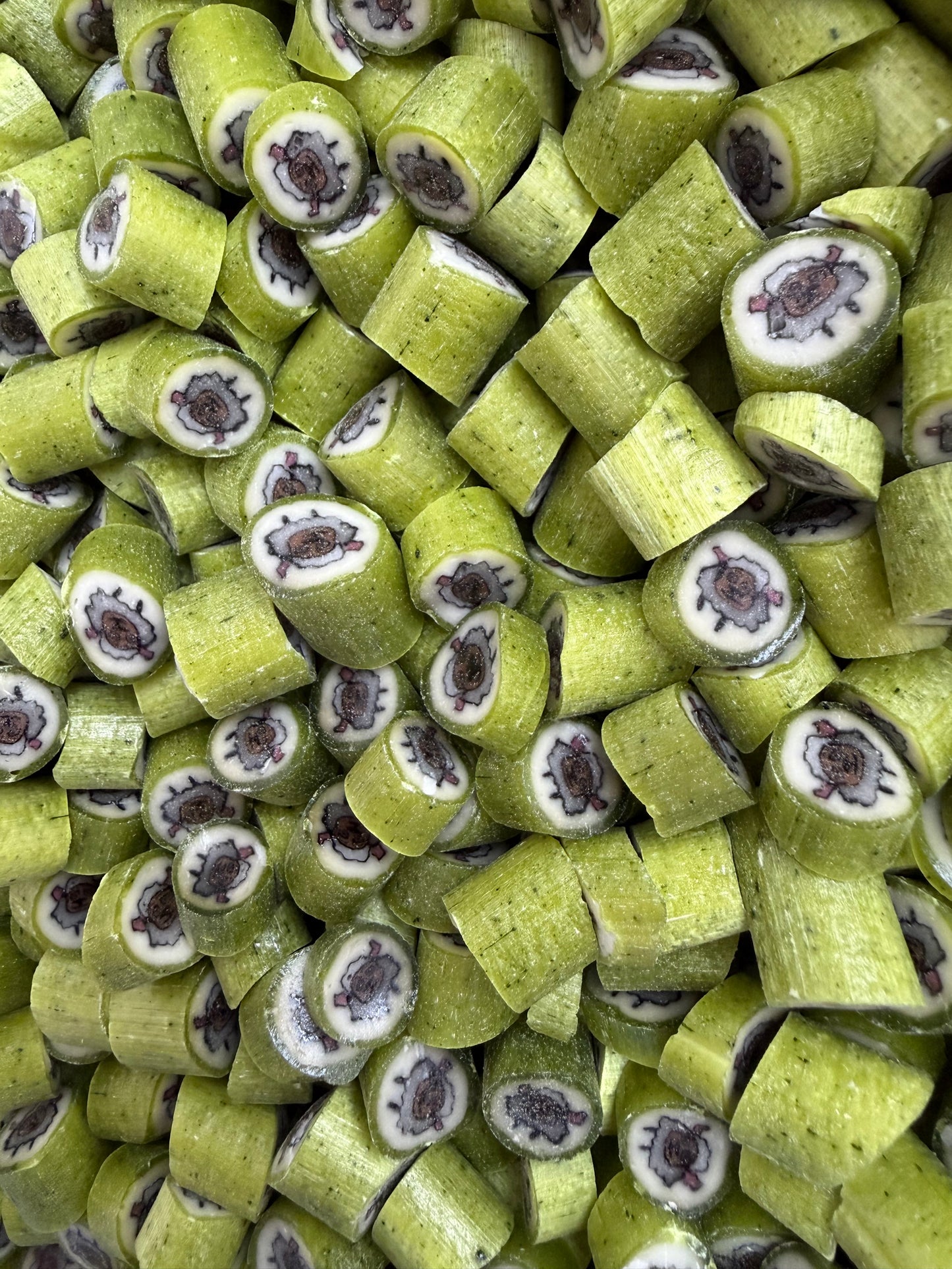 DIZAINA SVĒTKU KARAMELES 90G - Karameļu darbnīca